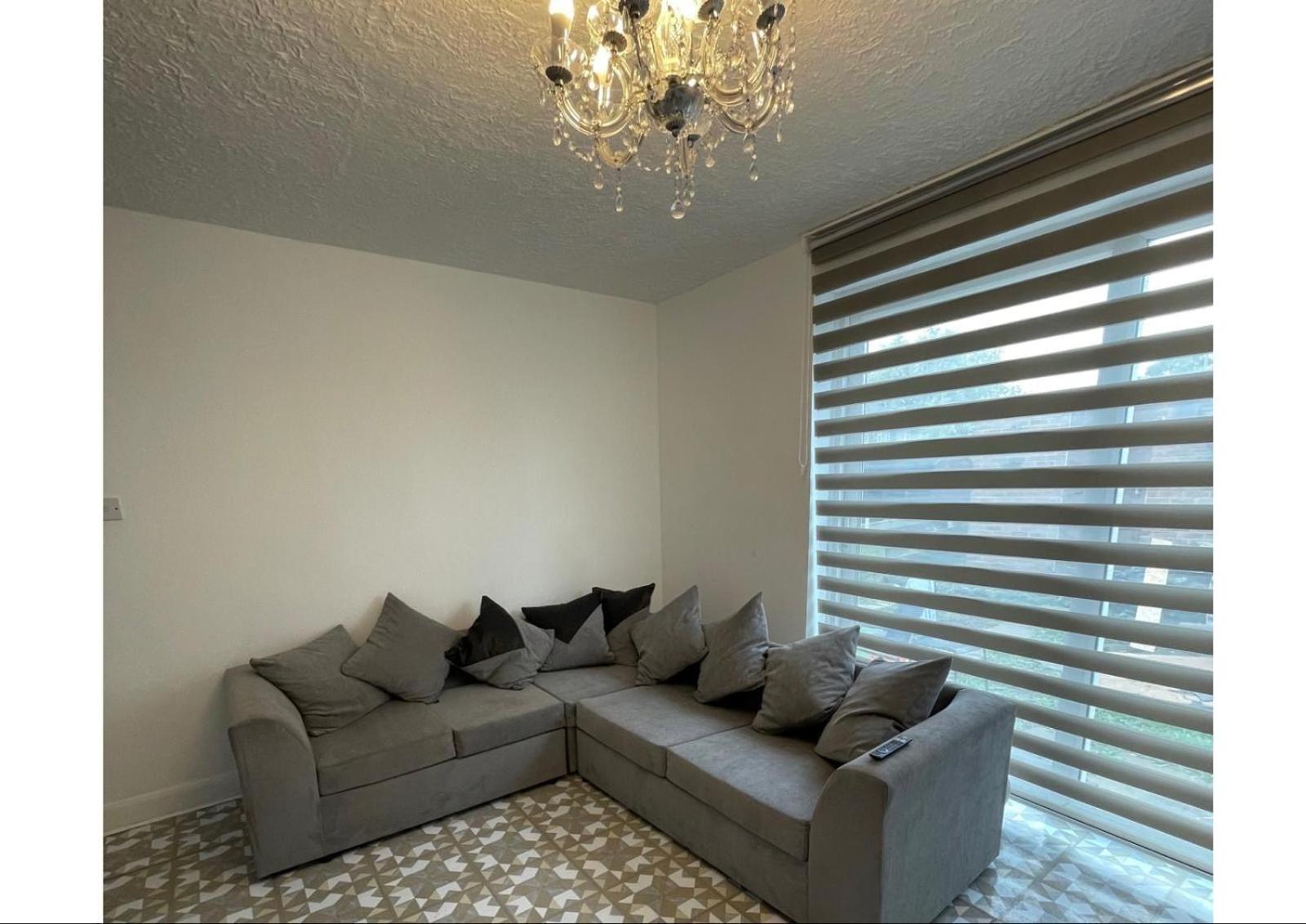 Lovely Spacious 3 Bedroom House With Sofa Bed, 30 Minutes From Дом отдыха Лондон